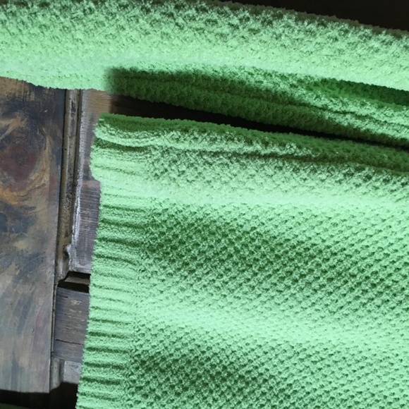 SML Design ZIP Sweater - Picture 3 of 8